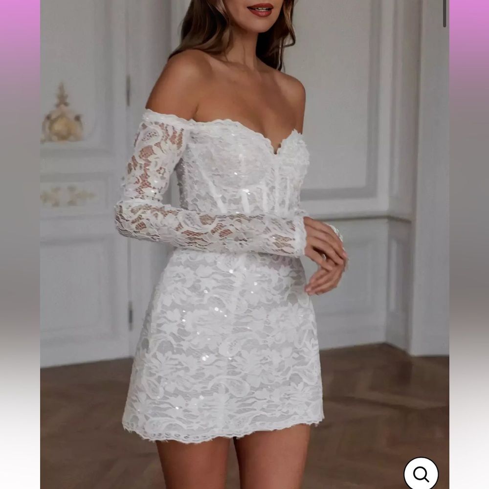 Velluto Roso Monserrat White Mini Dress, size 8, NWT